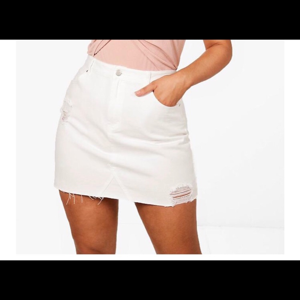 White Denim Skirt -Ripped Detail